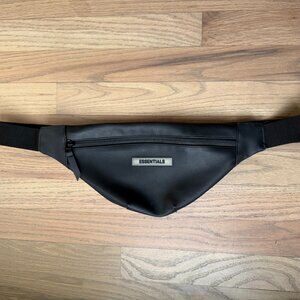 Fear of God ESSENTIALS Waterproof Sling Bag Black